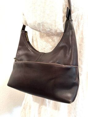 Vintage Y2K Dark Brown Distressed Leather Shoulder Bag Purse Outside Zip Pockets
